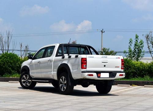 国产大皮卡车霸气视频下载,领略硬派越野风采